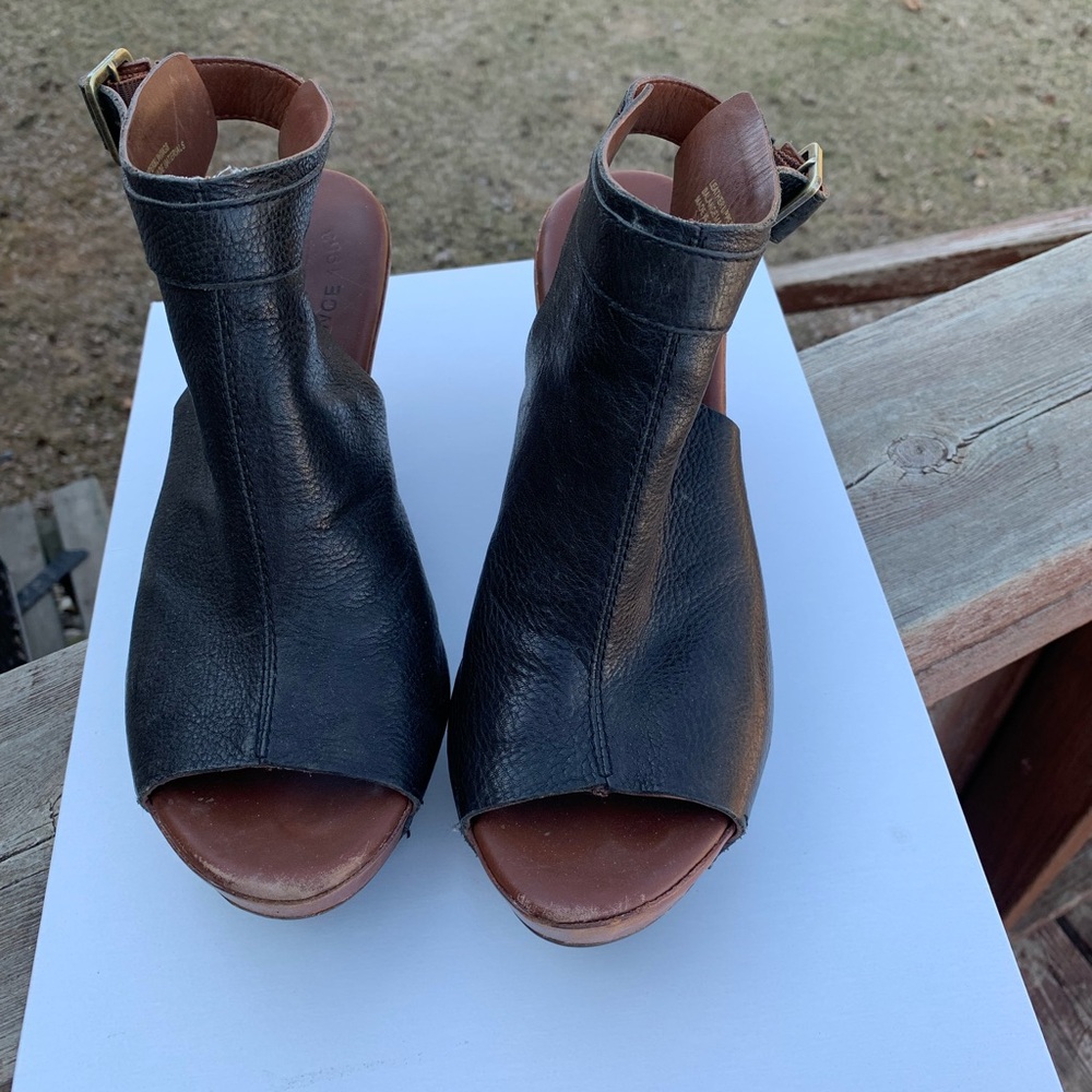 Black Leather Open-Toe Women's Shoes